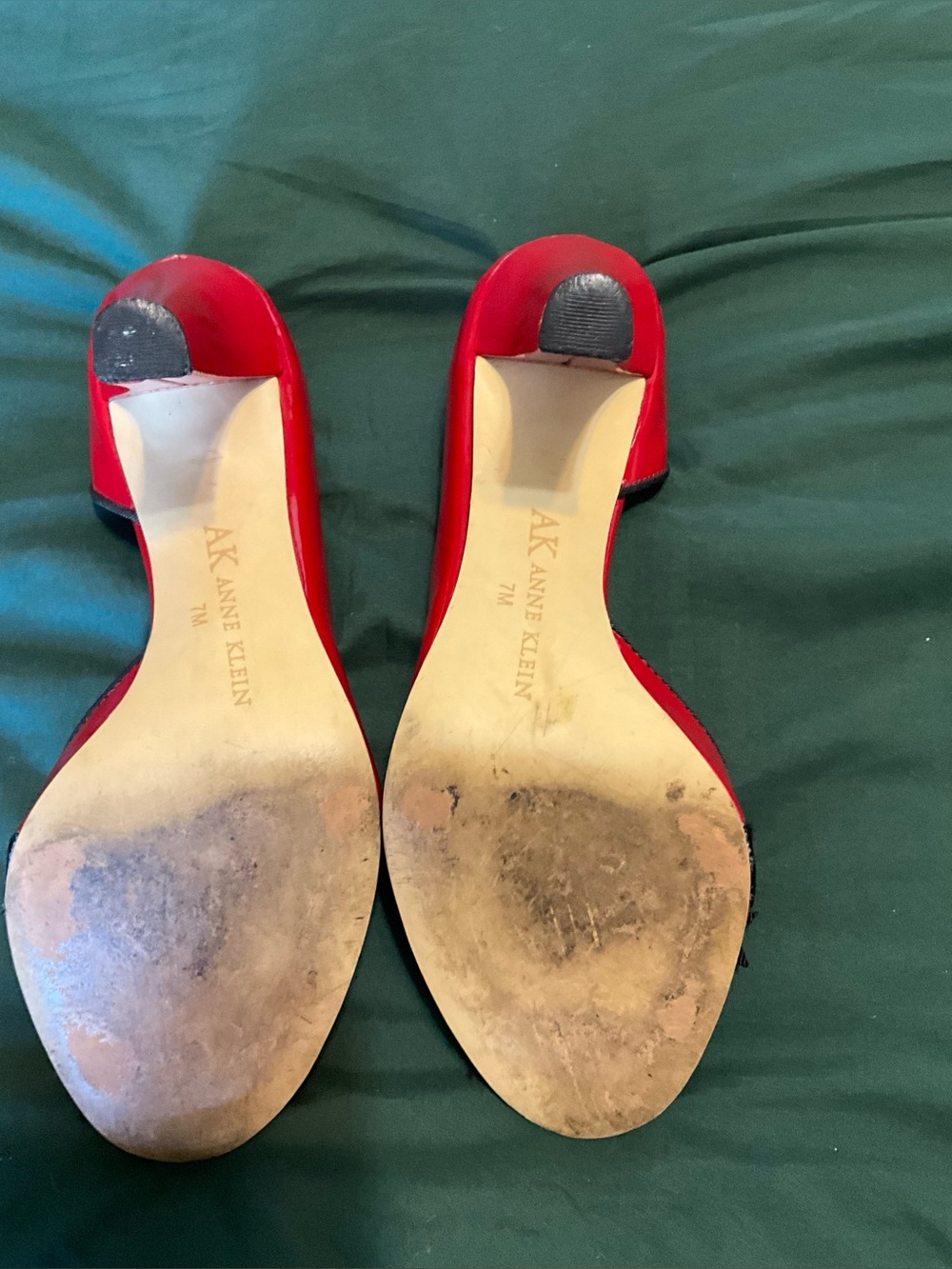 Anne Klein Red Patent Peep-Toe Bow Pumps Heels Size 7M - Picture 4 of 6